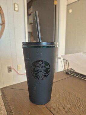 Starbuck's Cup
